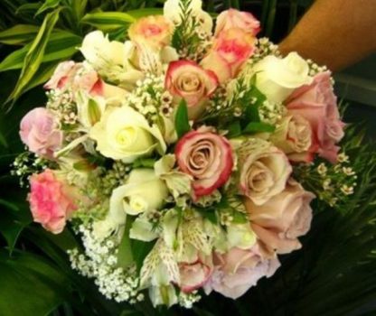 Victorian Rose Bouquet (WED14-09)