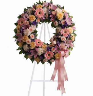 Graceful Wreath (T239-1A)