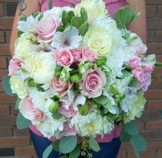 Perfect Pastel Handtied Bouquet (WED21-01)