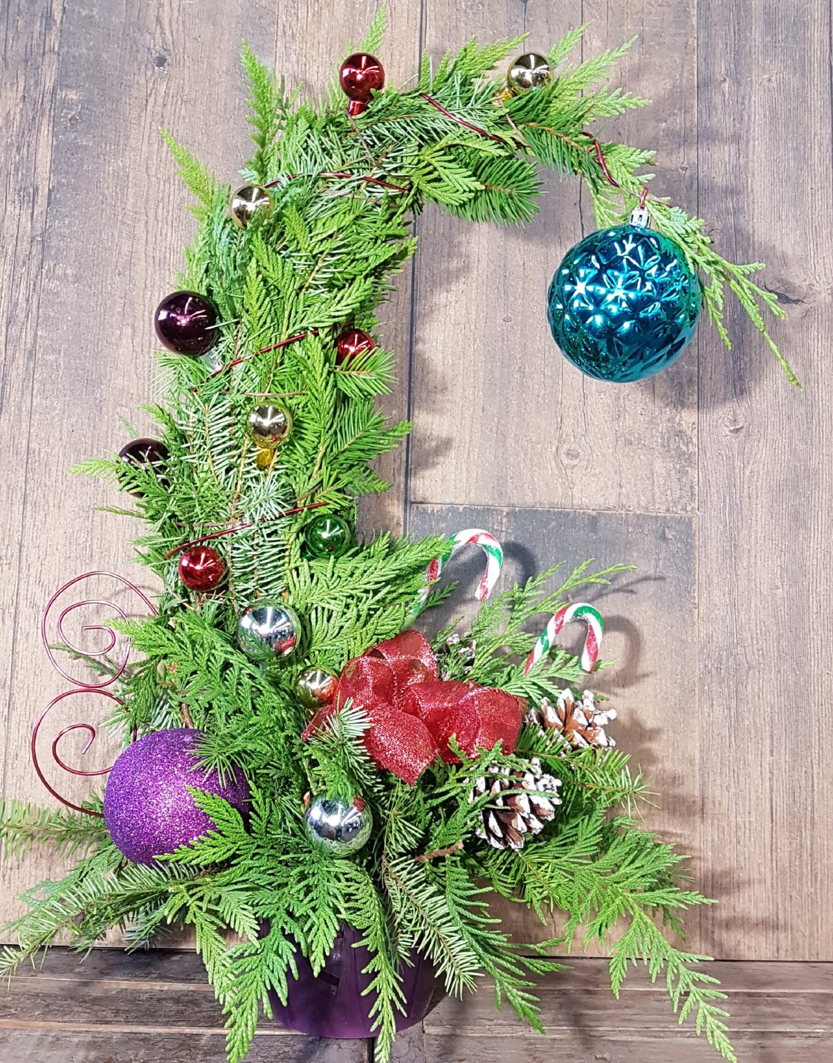 Whoville Tree (XM2208) Bunches Flower Co.